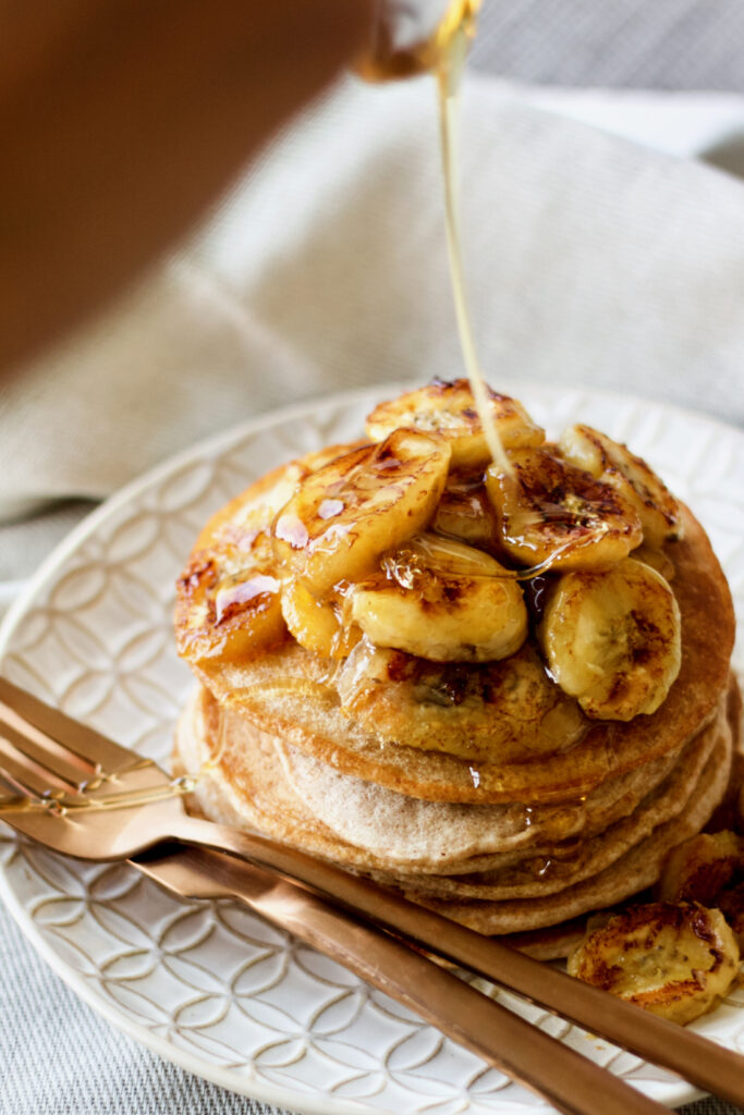 caramelized-banana-pancakes